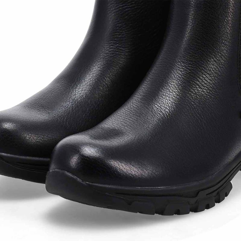 Women's Wynter 22 Waterproof Chelsea Boot - Black/Black