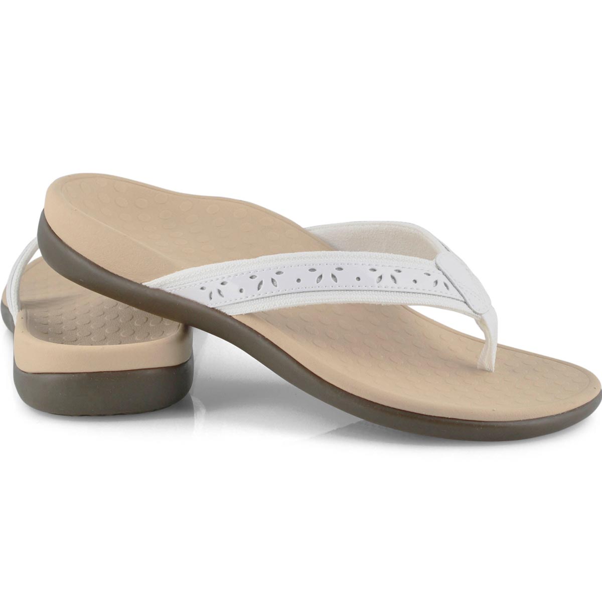 softmoc vionic sandals