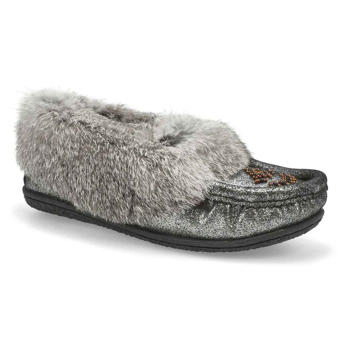 Snow Petal Spirit Black Leather Mottled Fur Moccasin