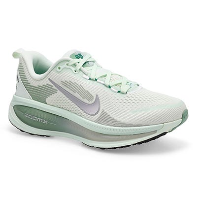Lds Vomero 18 Performance Sneaker -Barely Green/Metallic Silver/Steam