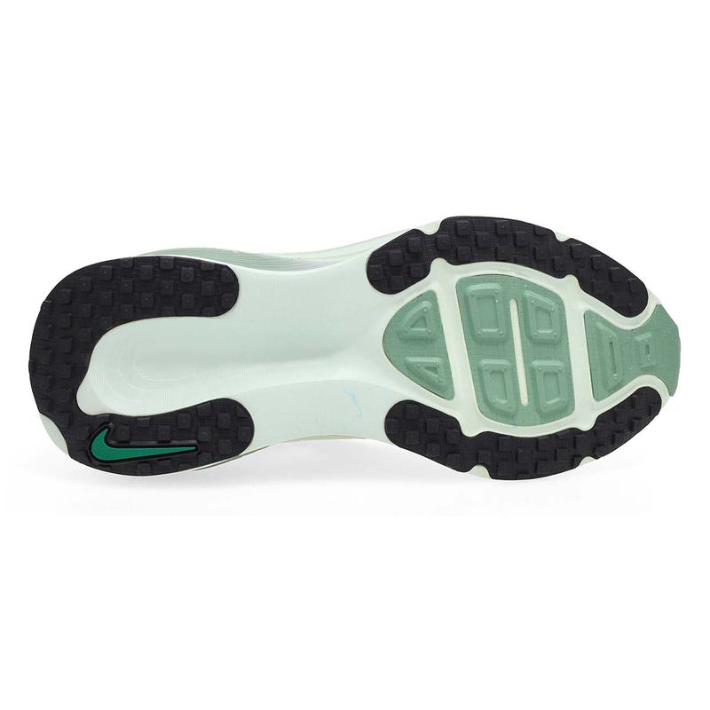 Women's Vomero 18 Performance Sneaker -Barely Green/Metallic Silver/Steam