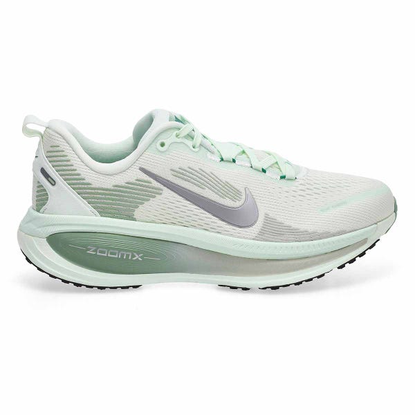 Women's Vomero 18 Performance Sneaker -Barely Green/Metallic Silver/Steam