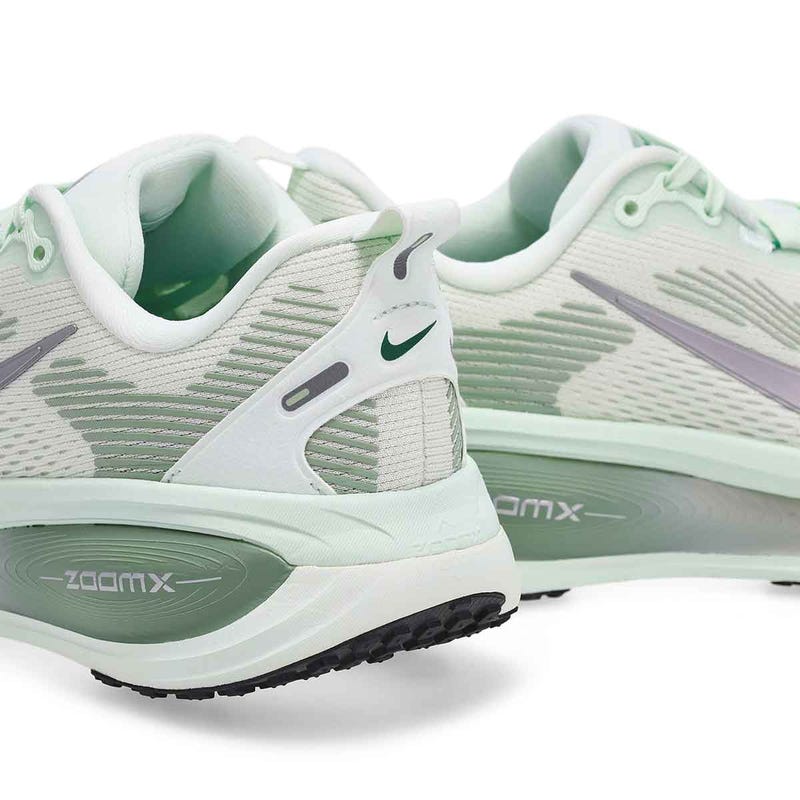 Women's Vomero 18 Performance Sneaker -Barely Green/Metallic Silver/Steam