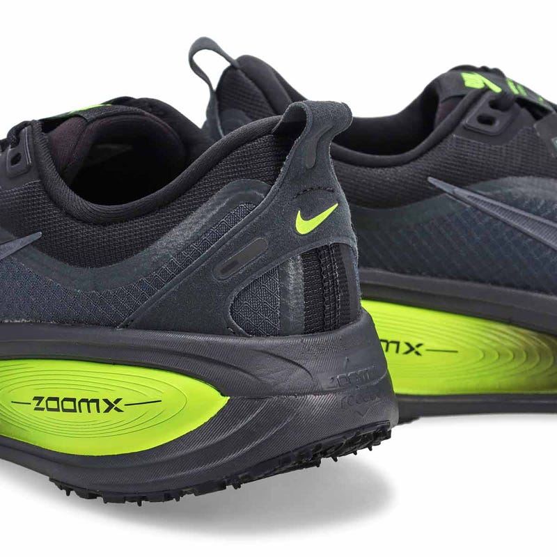 Men's Vomero 18 Gortex Performance Sneaker - Black/Volt