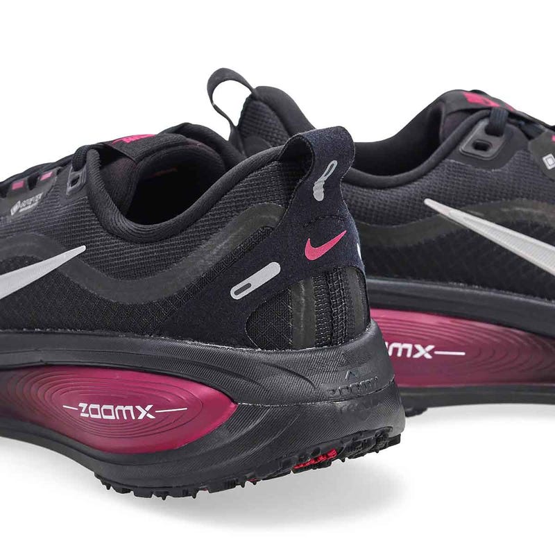 Women's  Vomero 18 Gortex Performance Sneaker - Black/Silver
