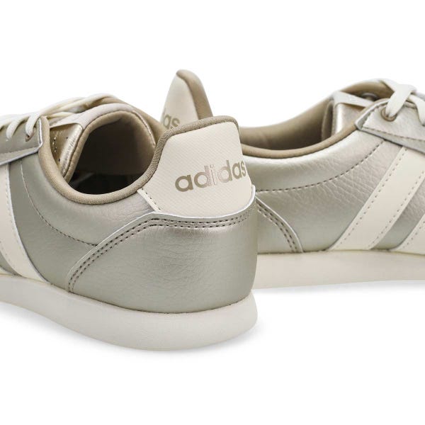 Women's Barreda Lo Low Profile Sneaker - Cyber Metallic/Off White/Wonder Alumina