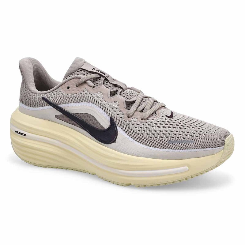 Nike Men's Air Winflow 12 Performance Sneaker | SoftMoc.com