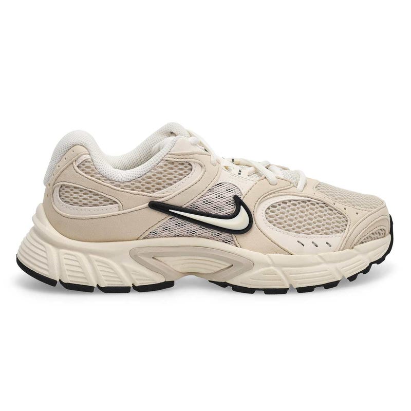 Women's  V5 Performance Sneaker - Summit White/Sail/Black/Ligt Orewood Brown