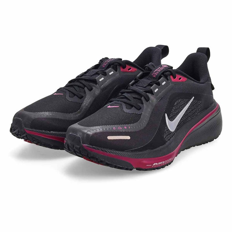 Women's Pegasus 42 Gortex Performance Sneaker - Black/Silver