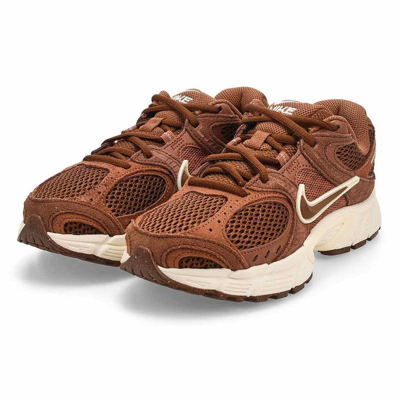 Women's V5 RNR Sneaker - Brown/Off White