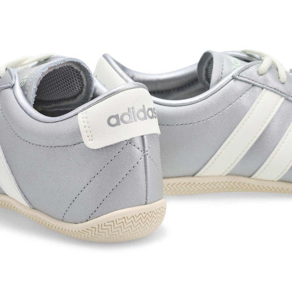 Women's Grand Court Lo Low Profile Sneaker - Silver Metallic/Off White