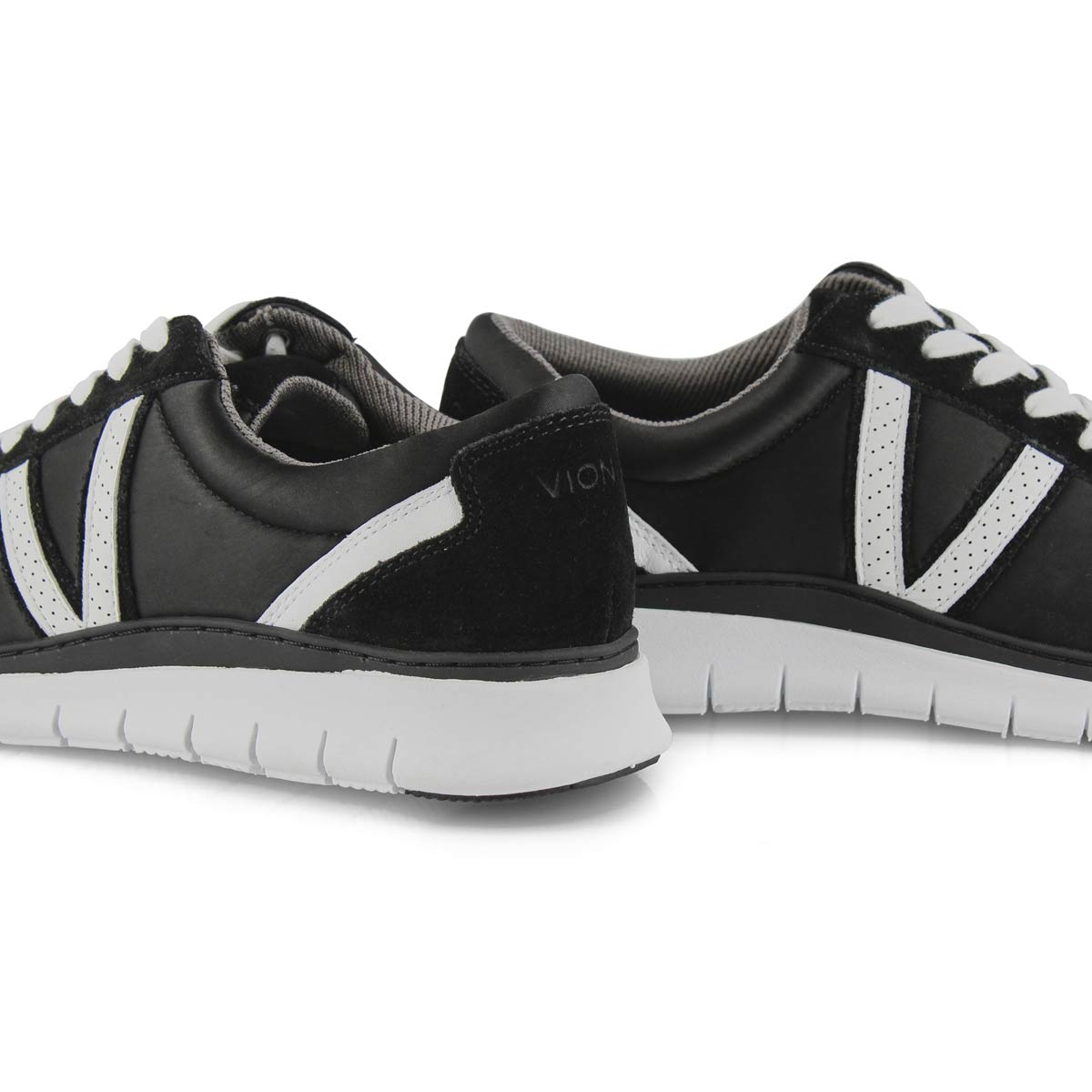 vionic nana casual sneaker