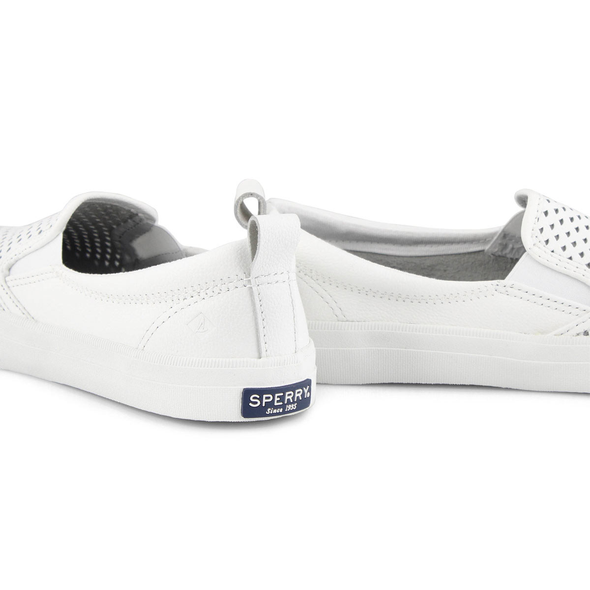 crest twin gore perf sneaker