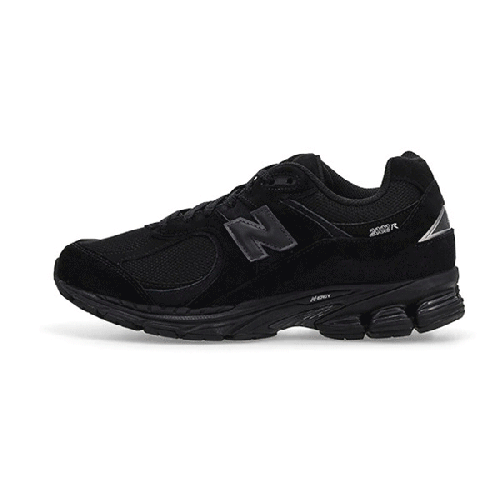 New Balance Men's 2002R Lace Up Sneaker - Bla | SoftMoc.com