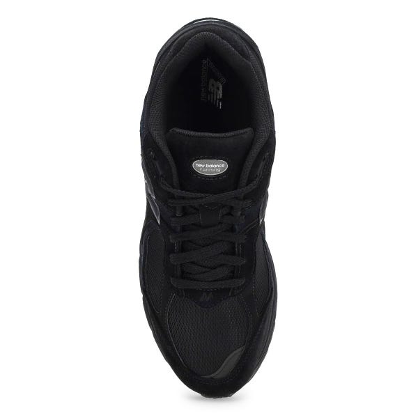 Men's 2002R Lace Up Sneaker - Black/Black Metallic