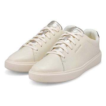 Women's Grand Crosscourt Traveler Casual Sneaker -
