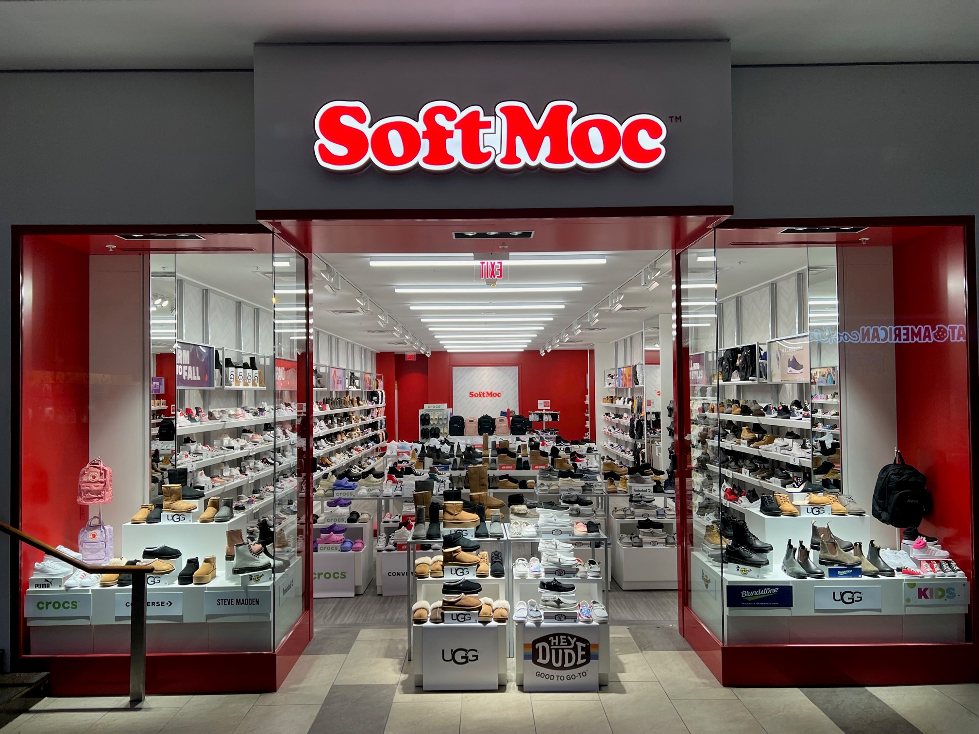 SoftMoc Oak Park Mall